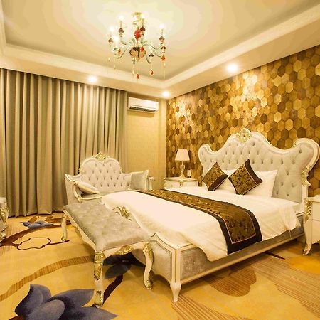 Anh Nguyet Hotel Cà Mau Εξωτερικό φωτογραφία