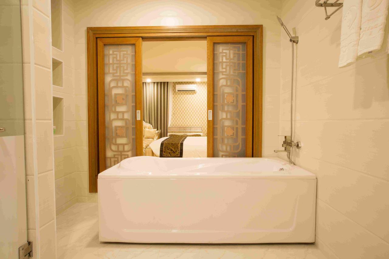 Anh Nguyet Hotel Cà Mau Εξωτερικό φωτογραφία